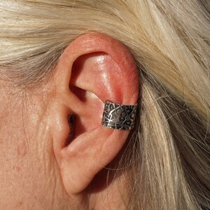 Ear Cuff Floral Three image 3