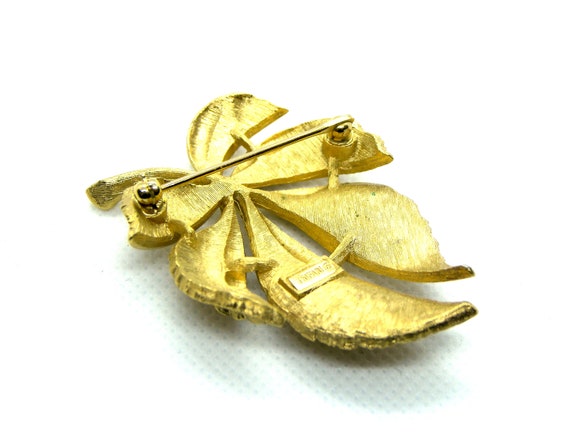 Crown Trifari Brooch - image 3