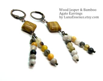 Peut inclure: Boucles d'oreilles pendantes avec des pierres de jaspe de bois et d'agate de bambou. Les boucles d'oreilles ont un dessus carré et une rangée de perles colorées. Le texte "Wood Jasper & Bamboo Agate Earrings by LunaEssence.etsy.com" est visible.