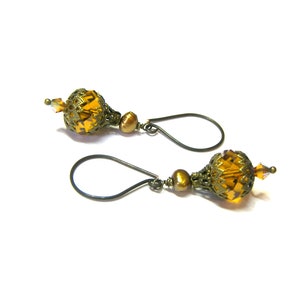 Topaz Golden Pearl Earrings image 6