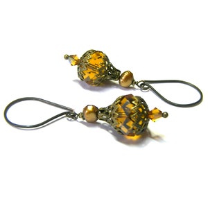 Topaz Golden Pearl Earrings image 10