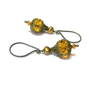 Topaz Golden Pearl Earrings image 5