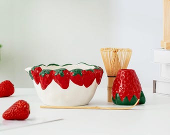 Juego de cuencos para matcha hechos a mano con relieve rojo y diseño de fresa: Regalo para la ceremonia del té