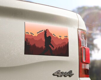 Imán para coche "Camina por las montañas": Decoración de aventura para amantes de la naturaleza