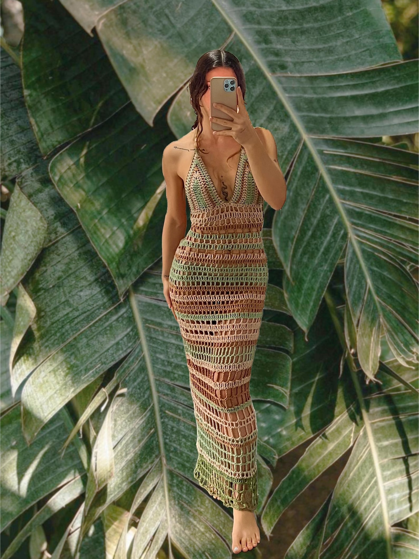 Island Break Crochet Flower Pattern Long Sleeve Backless Vacation Maxi Dress