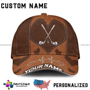 Custom Name Golf Hat mit Herz und gekreuzten Kreuzen, personalisierte braune Leder Look Cap, Geschenk für Golf-Liebhaber, Frau, Freundin, Golfer Papa