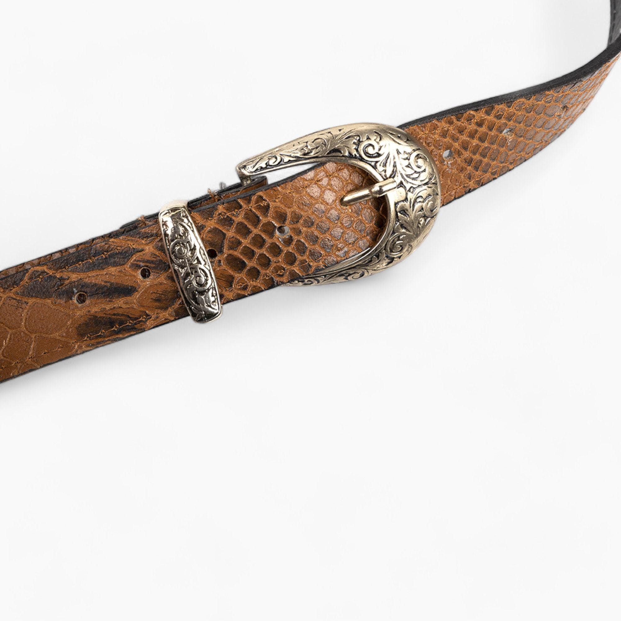 Classic Brown Leather Belt With Ornate Gold Buckle - A  display picture 3