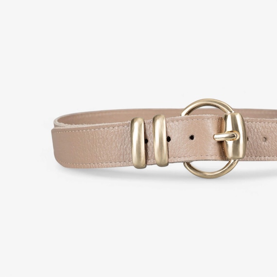 Taupe Leather Belt With Gold Buckle and Double Loops  display picture 3