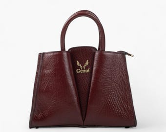 Bordeaux Leather Handbag with V-Shape – Handcrafted Elegance and Practical Luxury