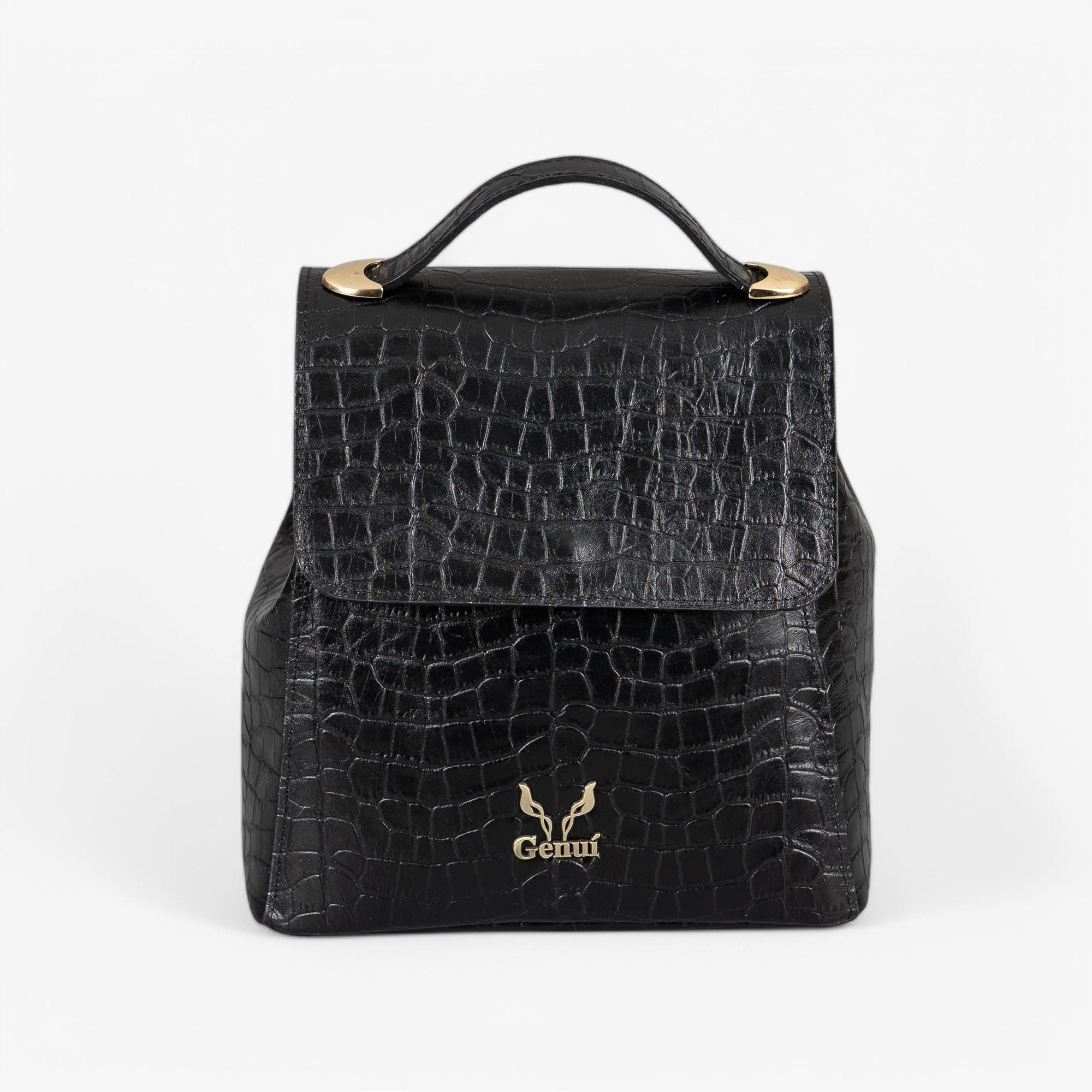 Black Textured Leather Backpack With Flap Closure  display picture 3
