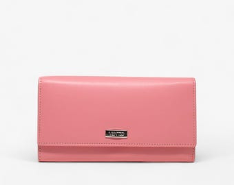 Elegante billetera de cuero RFID rosa claro para mayor seguridad