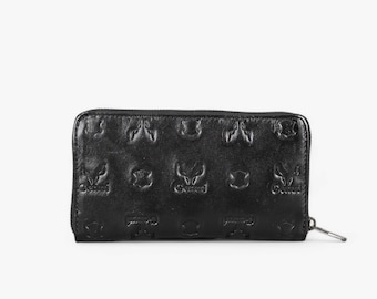 Large Black Leather Wallet with Embossed Texture – Spacious, Handmade & Zipped