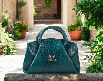 Cypress Green Pleated Leather Handbag with Handle – A Bold Statement of Elegance