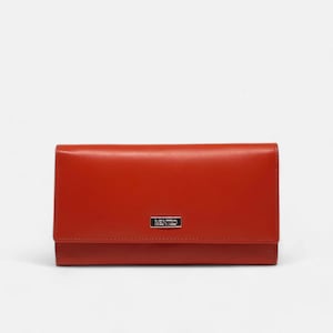 Elegante billetera de cuero naranja con RFID para mayor seguridad