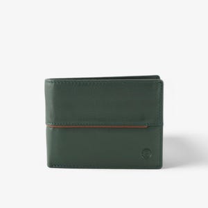 Men's Green Leather Wallet with RFID Protection - Elegant & Functional