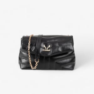 Quilted Black Leather Shoulder Bag – Elegant Handmade Crossbody with Gold Chain