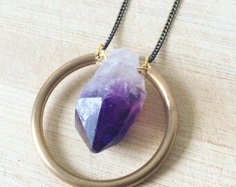 Amethyst hoop necklace, raw crystal necklace, birthstone jewelry, Geometric Necklace, modern brass necklace, minimalist jewerly