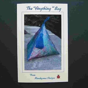 Triangle Bag Sewing Pattern: Pyramid Zipper Pouch (Instant Download)