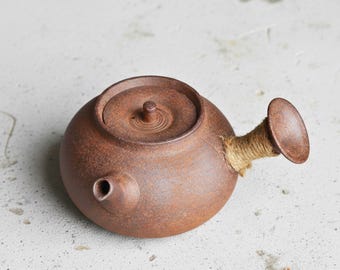 Japanese Kyusu Teapot: Wabi-Sabi Side Handle Ceramic Teapot with Hemp Wrap for Minimalist Tea Brewing