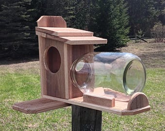 Cedar Squirrel Feeder (with jar)
