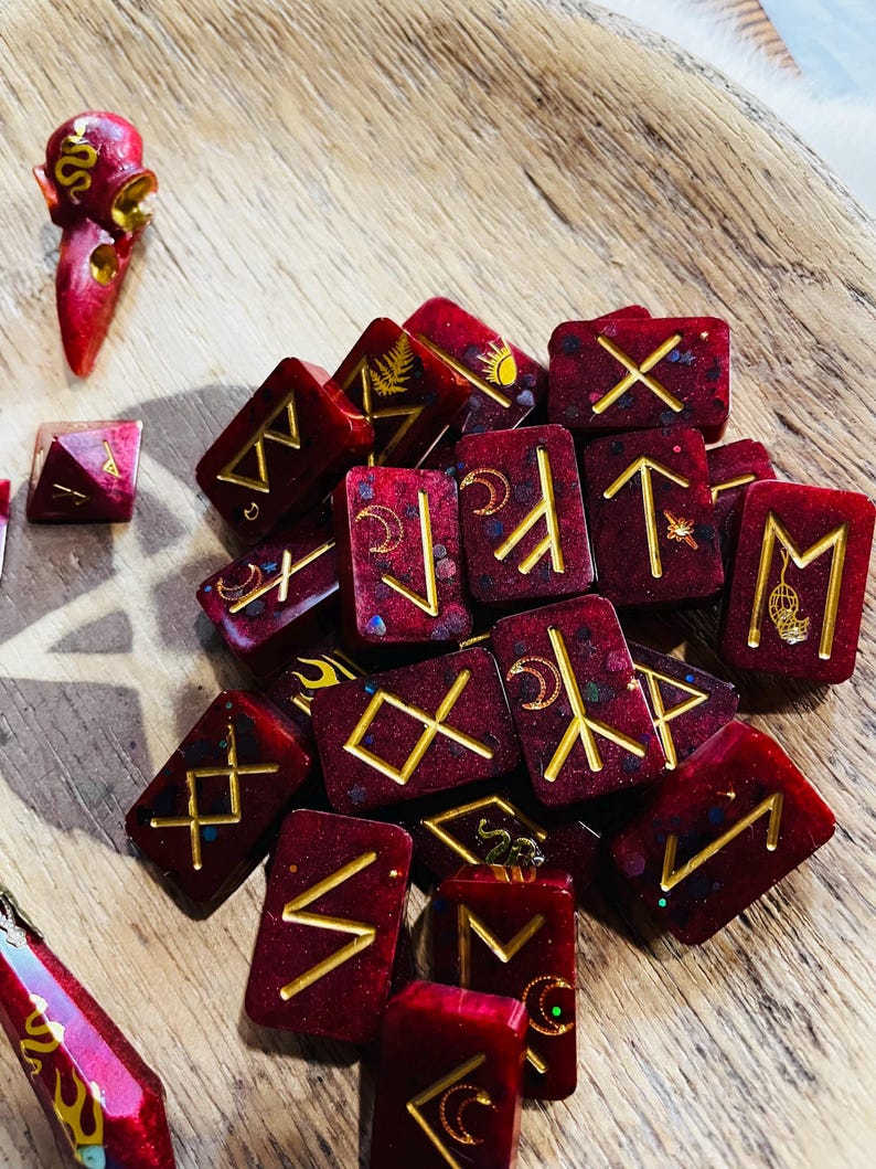 Viking Rune Blood Red Set With Pendulum and Crow Skull Charm, Norse ...