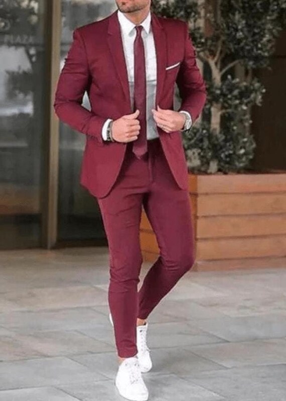 Shoes for maroon suit deals