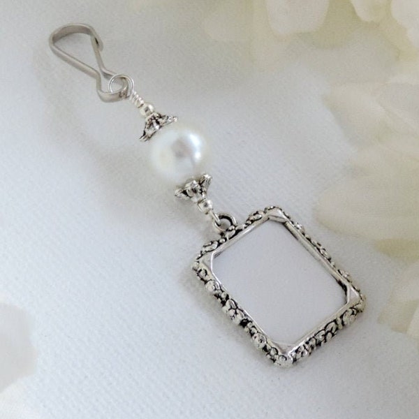 Wedding bouquet photo charm with White shell pearl. Bridal shower gift for the bride. Memorial photo. One or 2 sided frame.