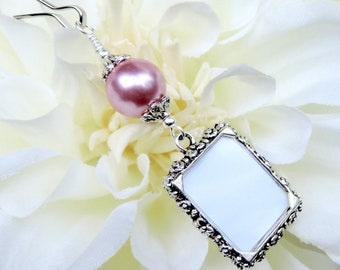 Wedding bouquet photo charm. Rose pink pearl memorial charm for a bridal bouquet. Small picture frame. Gift for the bride. Sister gift.