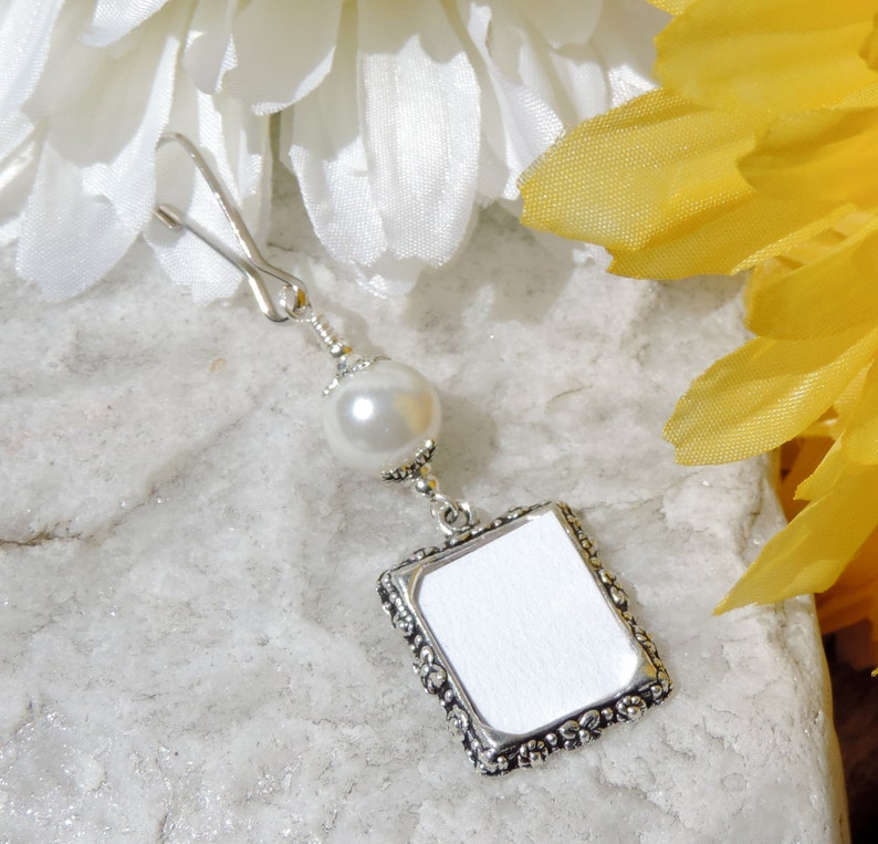 Memorial frame charm with blue pink or white shell pearl. Wedding bouquet photo charm