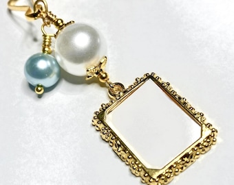 Wedding Bouquet Photo Charm: Gold tones frame, Blue & White shell pearl beads.