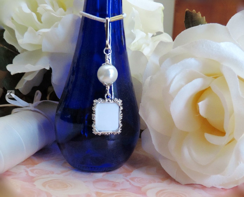 Wedding bouquet charm. Memorial photo for a Bridal bouquet. White, Pink, blue, ivory or gold. Handmade bridal shower gift for a bride. image 3