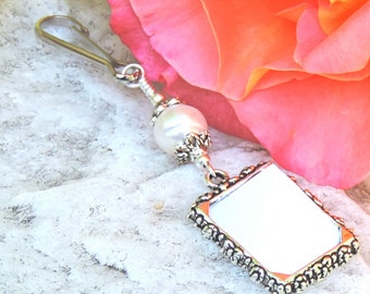 Wedding bouquet photo charm with Freshwater pearl. Memorial photo charm for a bride's bouquet.