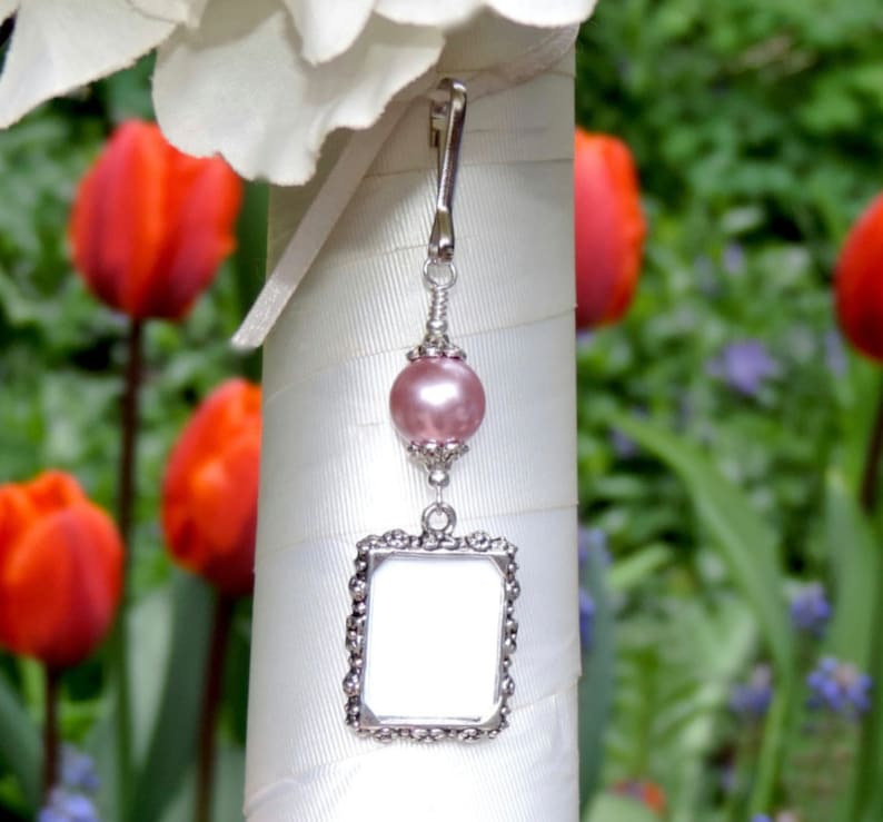 Wedding bouquet photo charm with Freshwater pearl. Memorial photo charm for a bride's bouquet. Rose pink pearl