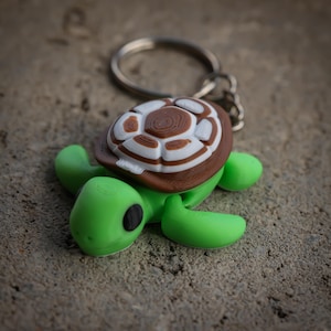 Turtle Keychain – Cute 3D Printed Sea Animal Keyring – Ocean Lover Gift – Mini Turtle Charm for Bag or keys