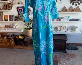 vintage made in Hawaii dress