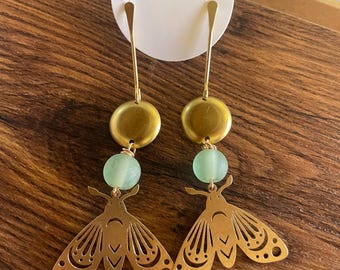 Brass and beads earrings