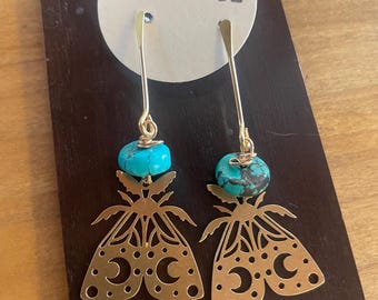 Ohrringe aus Messing und Türkis