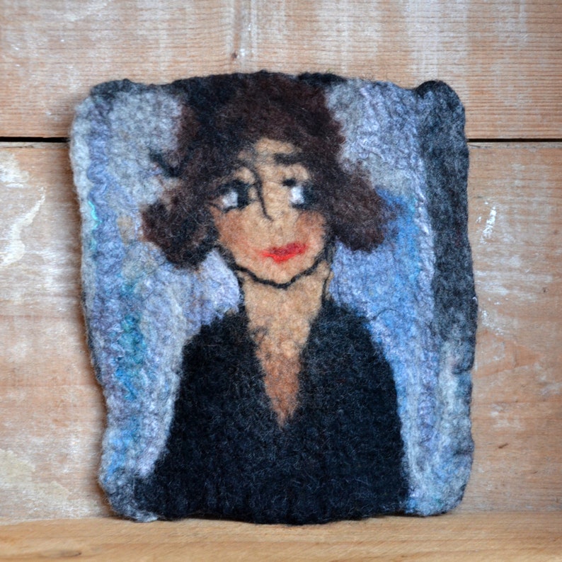 Brooch pin, small wool portrait, jewelry brooch, felt jewelry, gift idea for her portrait 1