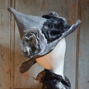 Felt Witch Hat with Three Flowers - Unique Halloween Costume, Pointy Wizard Magic Hat, Halloween Party Accessories