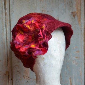 Handmade Nuno Felted Wool Beanie – Artistic Red Hat with Large Flower, Cozy Winter Cloche, Unique Gift for Women