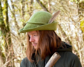 Robin Hood Hat in green, Peter Pan Hat, Archer Hat, Wool felted Medieval Hat, Bycocket hat, Ranger Hat, Sauna Hat