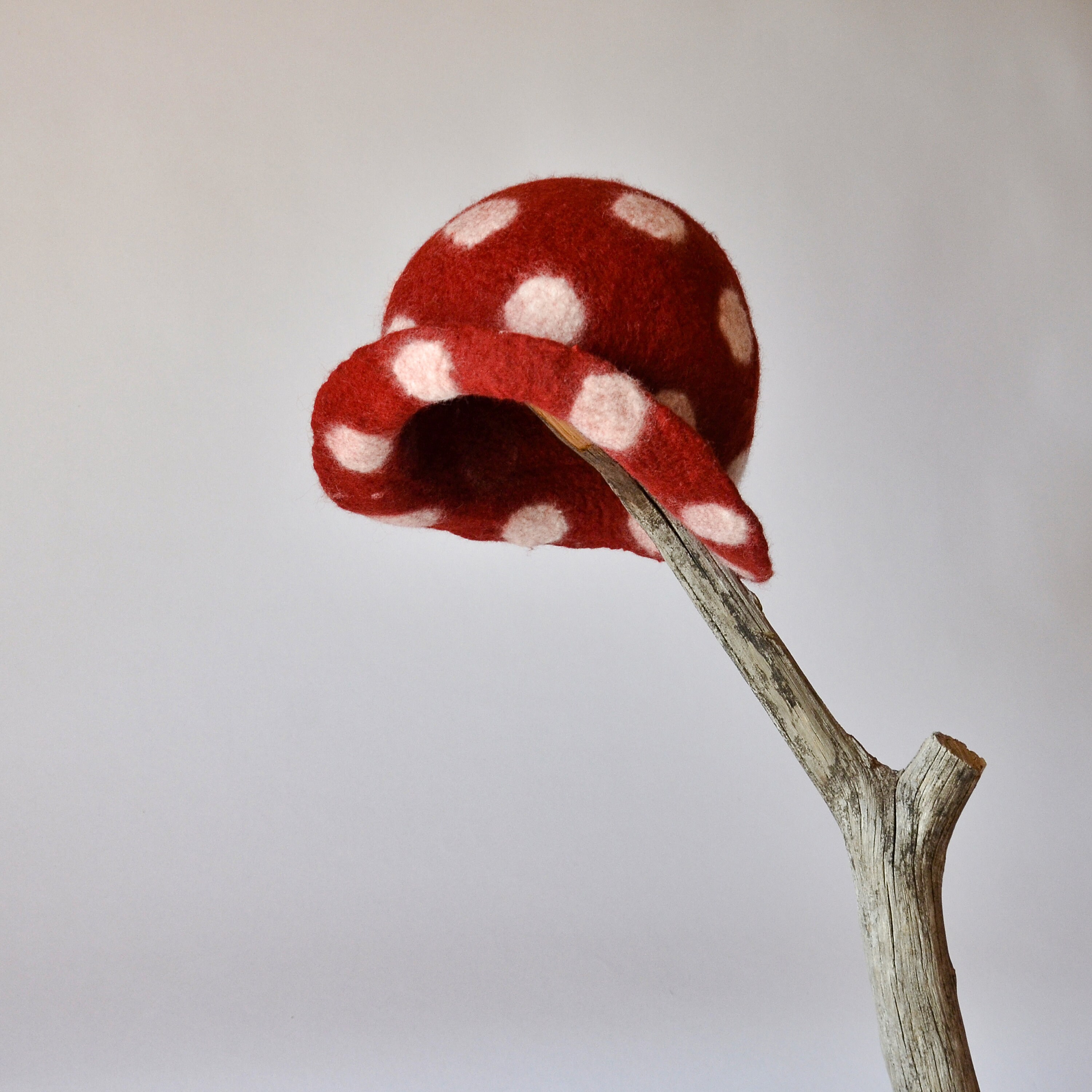Red Polka Dot Wool Cloche Hat, Warm Winter Hat - Etsy display picture 1