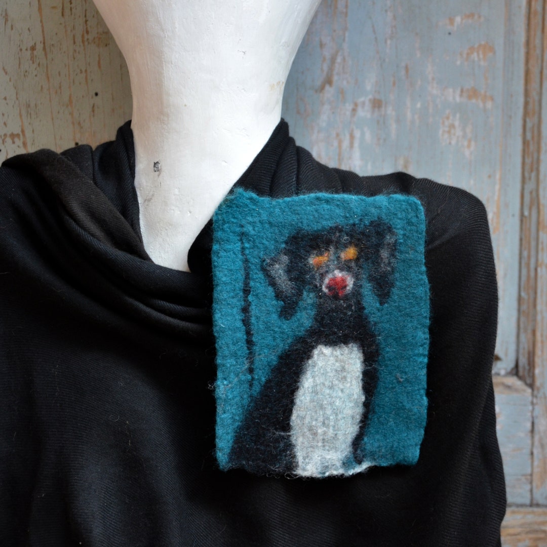 Épingle à Cravate Vintage Plaquée Or – Forme Chien – Avec Sa Boîte – Occasion Bon état