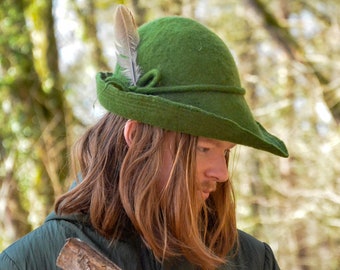 Robin Hood Hat in green, Peter Pan Hat, Archer Hat, Wool felted Medieval Hat, Bycocket hat, Ranger Hat, Sauna Hat