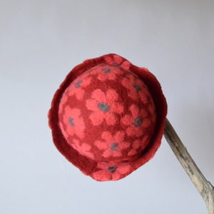 Wool Daisy Cloche Hat in Red - Stylish Christmas Gift for Her
