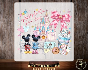 Transferencia de Mickey y Minnie Meet Me On Main Street DTF, Parque Temático Main Street, Viaje Familiar Disney, Transferencia para planchar de Magic Kingdom
