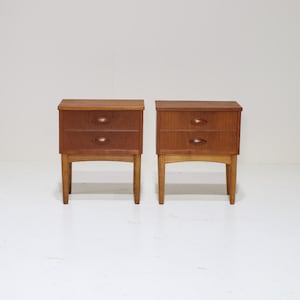 Set med sängbord med lådor i teak vintage dansk 1960-tal