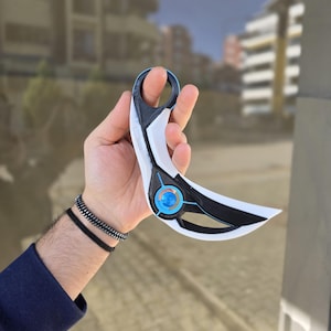 Valorant Ion Karambit , lon Karambit | Valorant Cosplay | Replica Toy | Gift for Gamer | Valorant 3d Print  | Valorant Cosplay