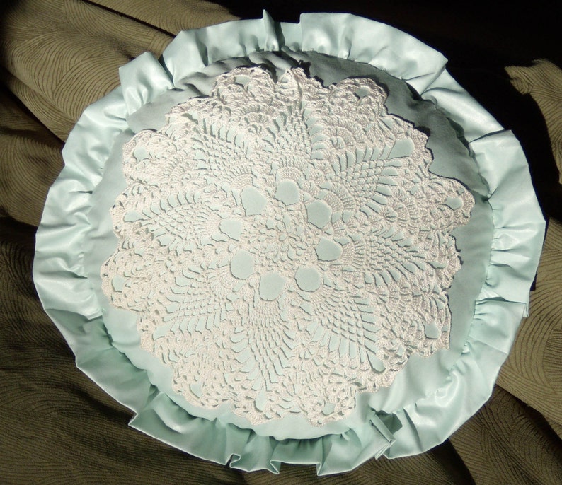 M-M-M-Minty Handmade Pillow Vintage Lace image 5