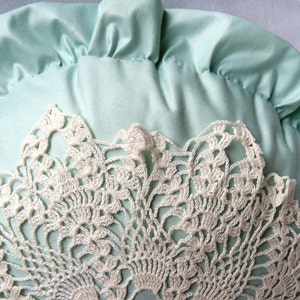 M-M-M-Minty Handmade Pillow Vintage Lace image 4